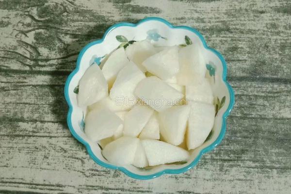 雪梨金桔糖水的做法图解3