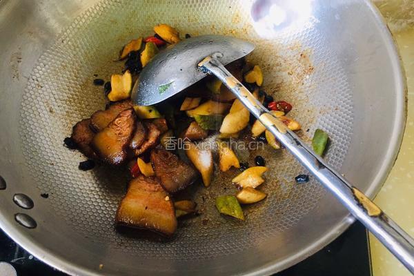 萝卜干炒腊肉的做法图解9