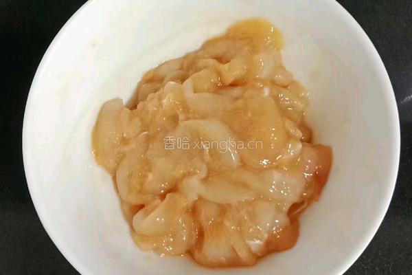 木耳西芹炒鸡肉的做法图解8