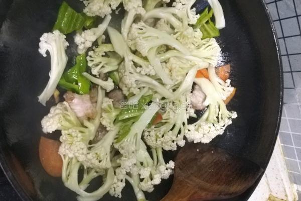 干煸花菜的做法图解6