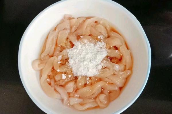 胡萝卜木耳炒鸡丝的做法图解8