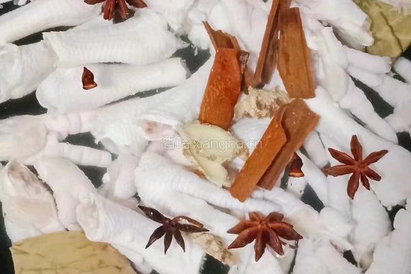泡椒鸡爪的做法图解4