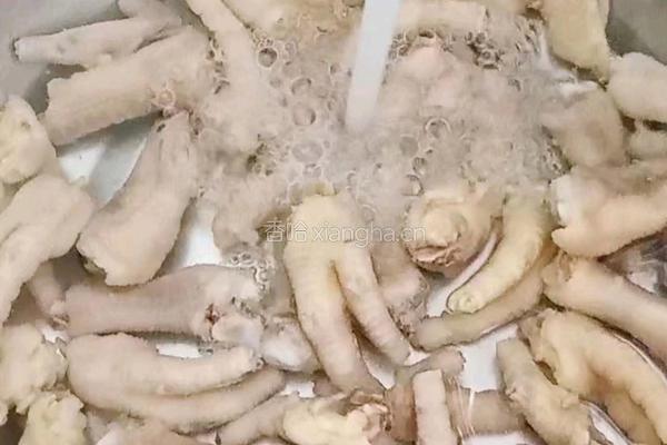 泡椒鸡爪的做法图解8
