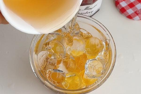 西瓜树莓茶的做法图解5