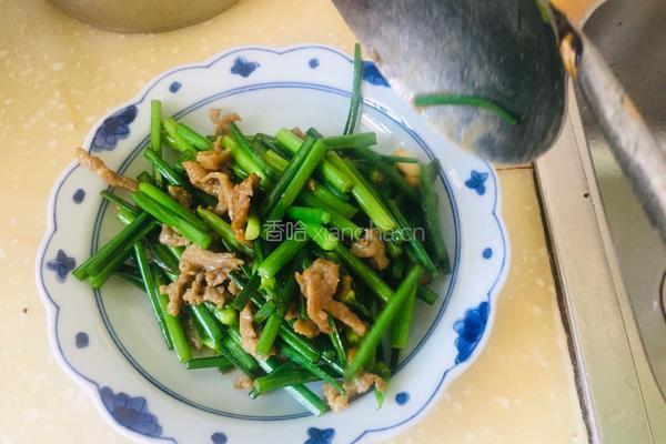 韭菜苔炒牛肉的做法图解8