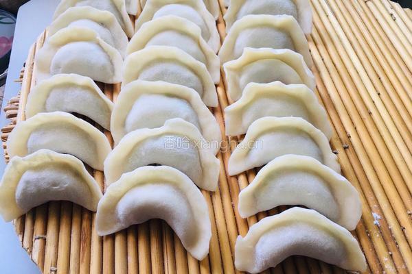烫面蒸饺的做法图解9