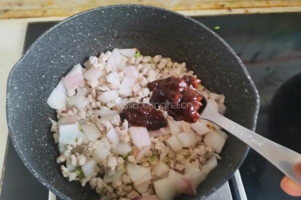 茄子肉酱拌面的做法图解6