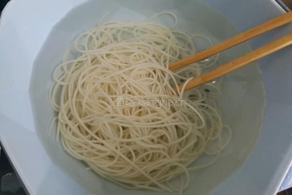 青椒肉丝凉拌面的做法图解11