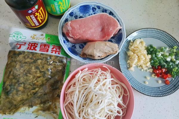 雪菜肉丝面的做法图解1
