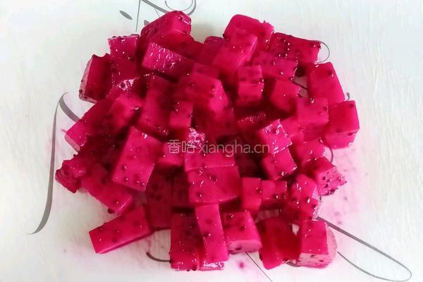 火龙果芒果酸奶冰棒的做法图解2