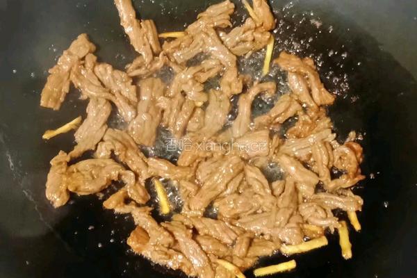 芹菜胡萝卜炒牛肉的做法图解8