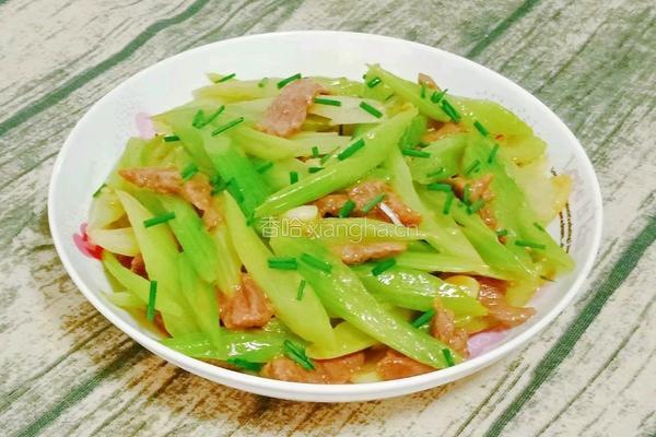 西芹炒肉丝的做法图解18