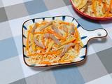 胡萝卜肉丝拌面的做法[图]