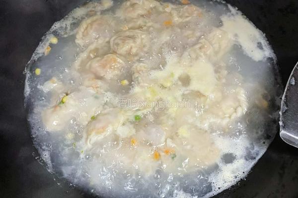 青菜海鲜饺子汤的做法图解3