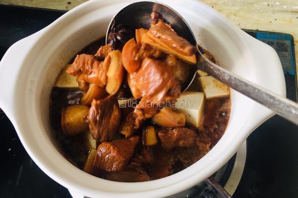 红烧肉炖豆腐的做法图解11