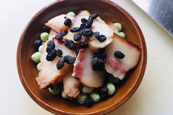 腊肉蒸豌豆的做法图解2