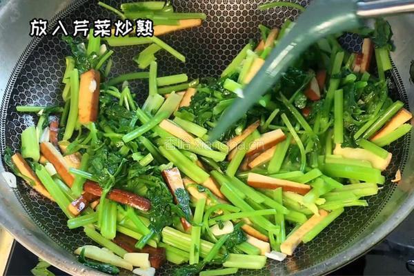芹菜炒豆干的做法图解5