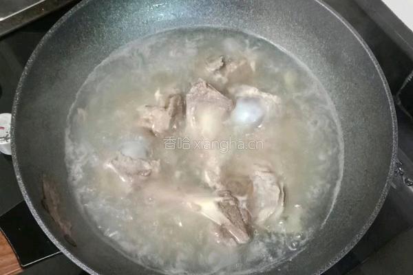 虫草花玉米筒骨汤的做法图解6