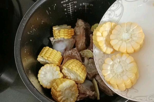 虫草花玉米筒骨汤的做法图解8