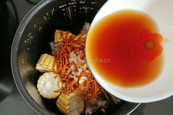 虫草花玉米筒骨汤的做法图解9