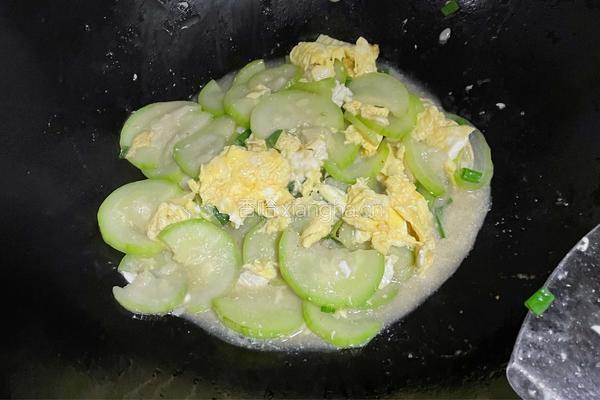 鸡蛋炒丝瓜的做法图解12