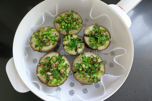 芹菜香菇夹茄子的做法图解9