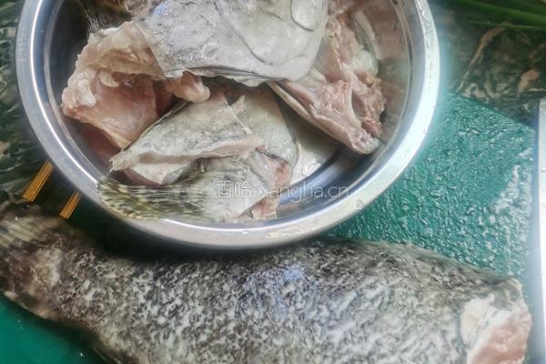 水煮鱼片的做法图解3