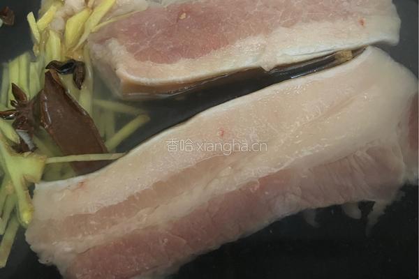 梅菜扣肉的做法图解1