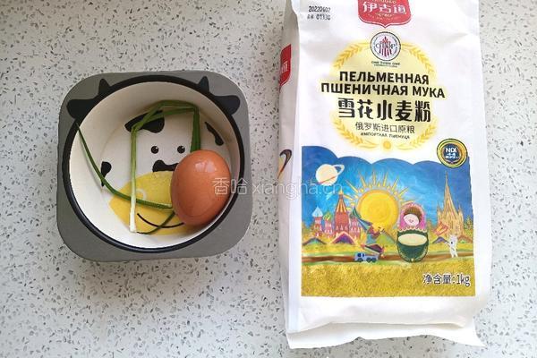 葱花鸡蛋饼的做法图解1