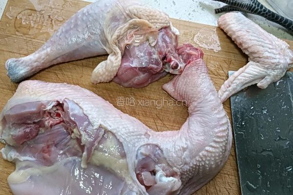 毛豆烧鸡的做法图解1