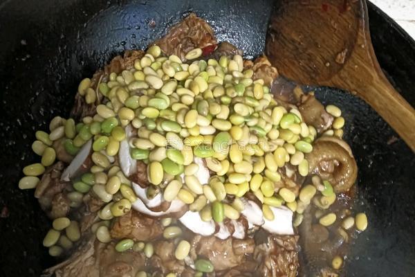 毛豆烧鸡的做法图解5
