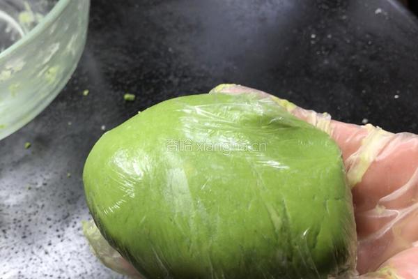 紫薯斓香蛋黄酥-神奇的面粉的做法图解3