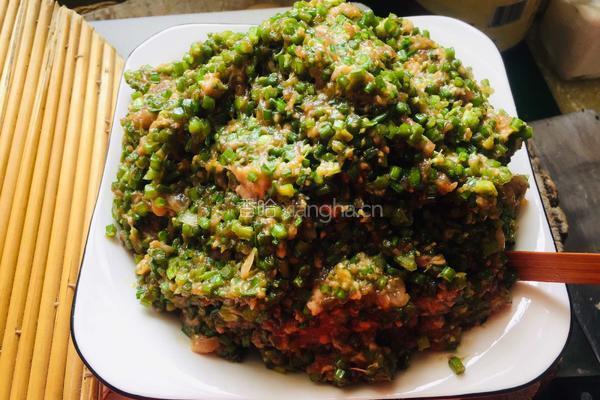 韭薹大肉水饺的做法图解11