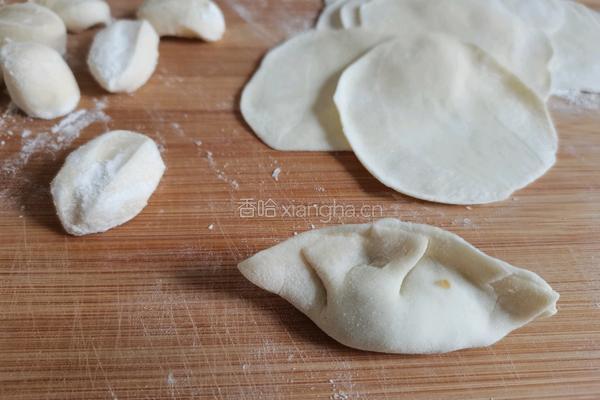 南瓜猪肉水饺的做法图解15