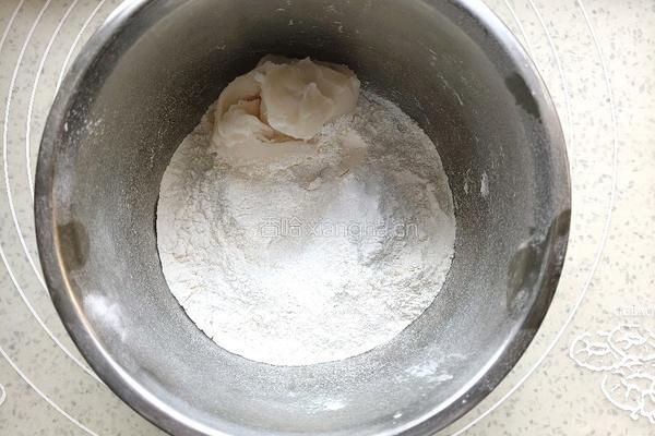 紫薯一口酥的做法图解2
