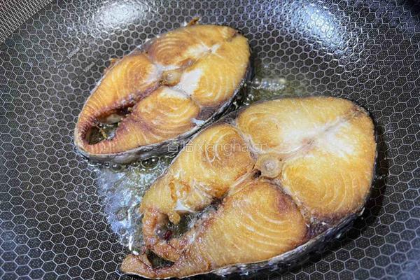 香煎马鲛鱼的做法图解6