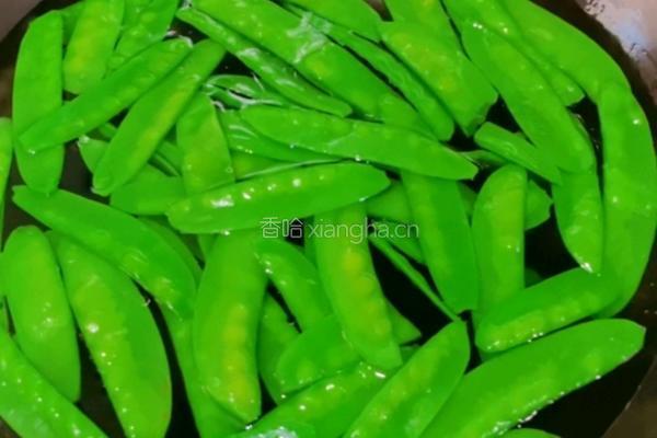 肉炒荷兰豆的做法图解3