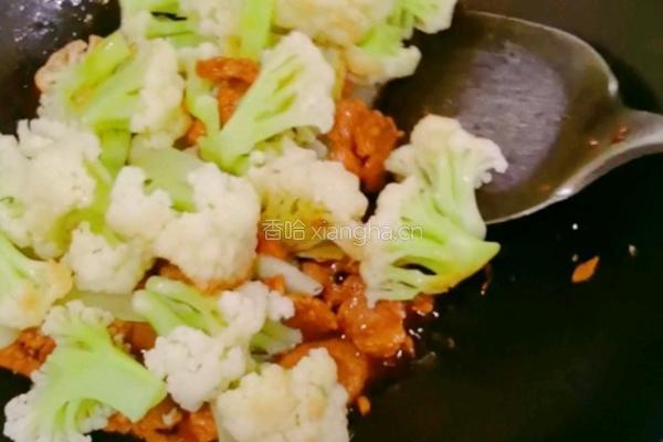 菜花炒肉的做法图解11