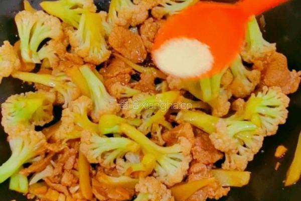 菜花炒肉的做法图解13