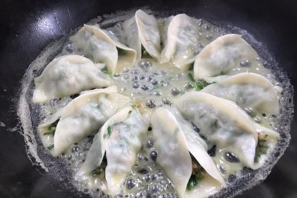 韭菜锅贴-神奇的面粉的做法图解14