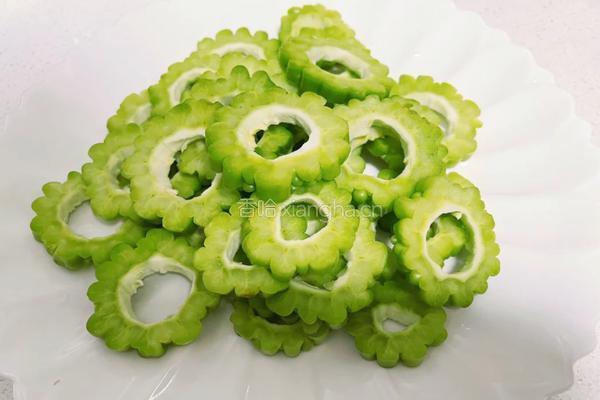 凉拌苦瓜（清爽版）的做法图解3