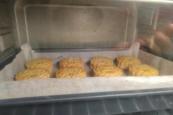 自制坚果蛋月烧月饼的做法图解26