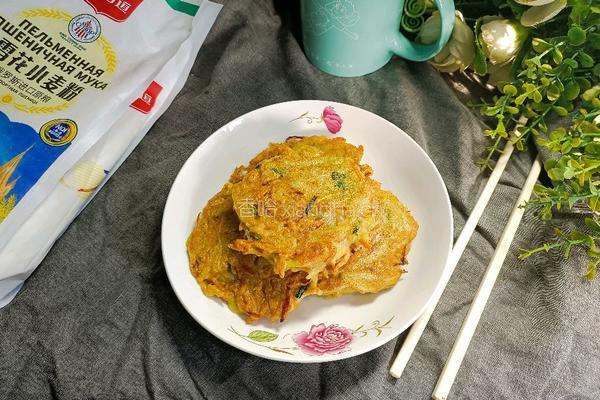 胡萝卜土豆丝饼－神奇的面粉的做法图解9