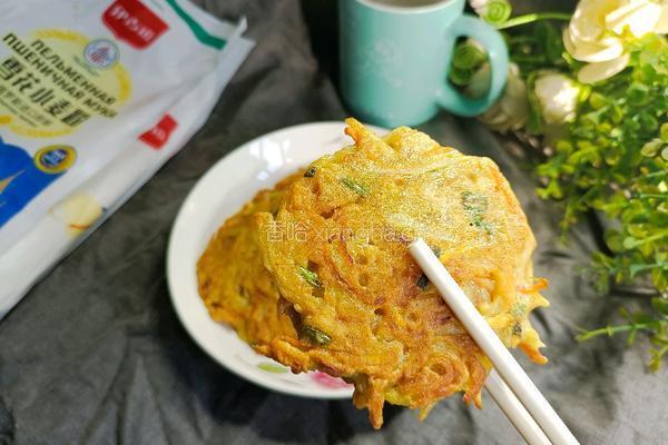 胡萝卜土豆丝饼－神奇的面粉的做法图解8