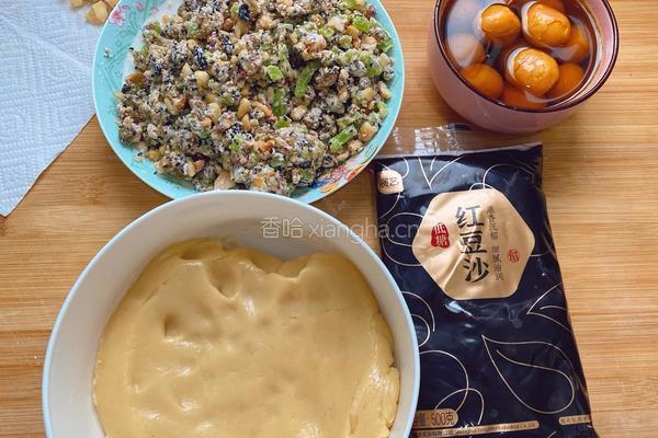 蛋黄豆沙馅月饼+五仁月饼的做法图解15