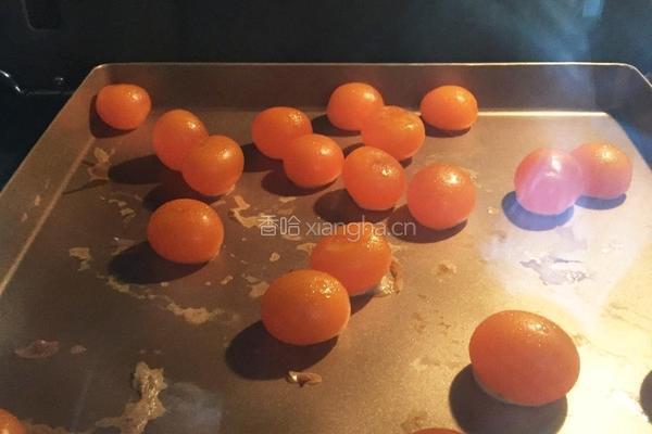 莲蓉蛋黄馅月饼(空气炸锅版)的做法图解1