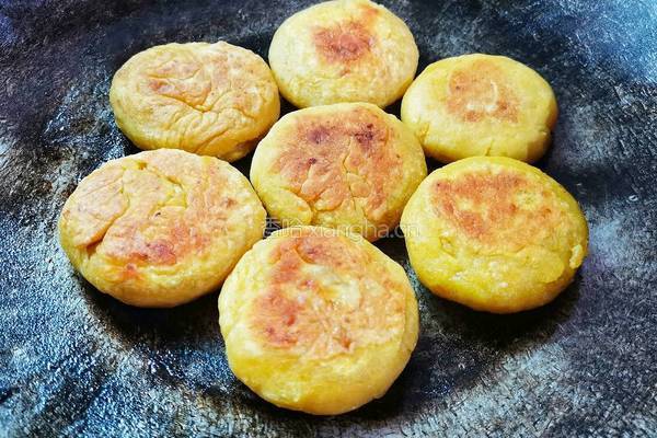 香酥南瓜饼的做法图解7