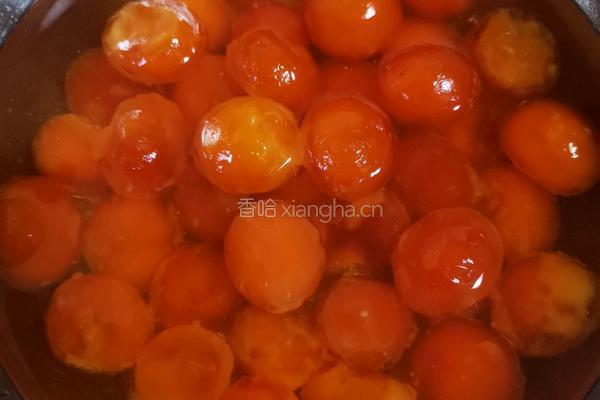 手工蛋黄月饼(100克)的做法图解5