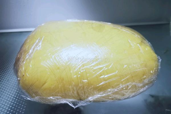 手工蛋黄月饼(100克)的做法图解11