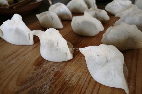 牛肉芹菜水饺的做法图解8
